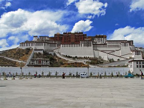 De Potala Paleis van Chengde: Een must-see voor liefhebbers van geschiedenis en architectuur!