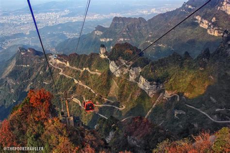  De Tianmen Shan kabelbaan: Een spectaculaire rit naar de hemel!