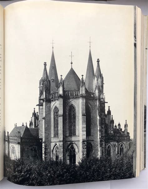 Het Xantener Dom! Een Monumentale Basiliek vol Geschiedenis en Kunst