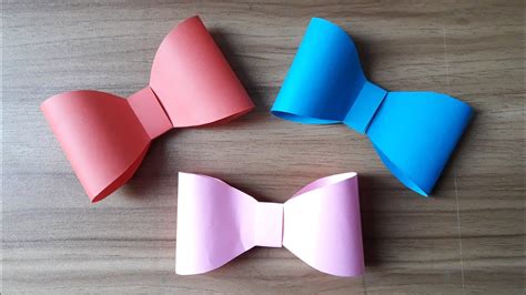 How to Make Bow from Wrapping Paper: A Creative Journey into the Art of Gift Presentation